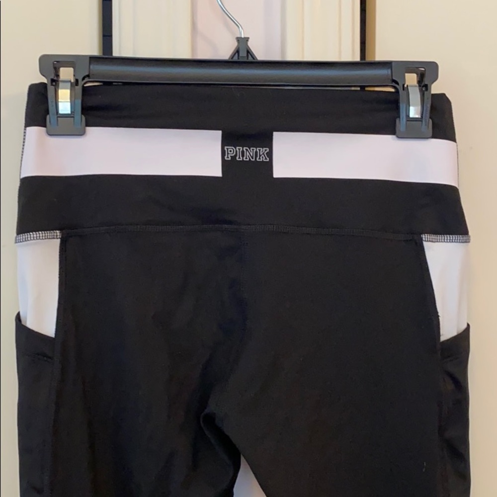 Pink Victoria’s Secret black leggings nwot medium